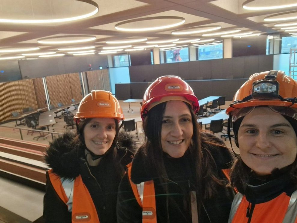 constructionMCG's tweet photo. Another week, another project!

This time, our construction team are on the move, working hard to make another client's vision a reality.

Want this level of support on your site? 

Speak to our team today: 0330 024 1342

#wearemcg #construction #london https://t.co/CdsVobmk6g