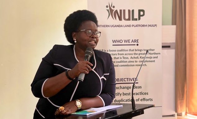 NULP_UG's tweet photo. She also gave the negative side to technology in land use 
📌technology has increased the gap between the elite and illiterate making it easy for elites to grab land &amp; take advantage of the illiterate 
📌it has made youth lazy, they spend most of their time on phones https://t.co/S8dcGDQBH7