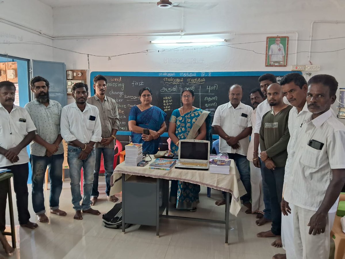 Mlrntk's tweet photo. #மேலூர் தொகுதி நாம் தமிழர் கட்சியின் சார்பில் மேற்கு ஒன்றிய செயலாளர் திரு ஜெகதீஷ் சார்பில் மெலவலாசை தொடக்க பள்ளியில் கல்வி உபகரணங்கள் வழங்கும் நிகழ்வு நடைபெற்றது #சீமான் #seeman #Vijay #LeoFirstLook #NTK 
@_ITWingNTK
 
@SunandhaTS https://t.co/7uUV1xv1xx
