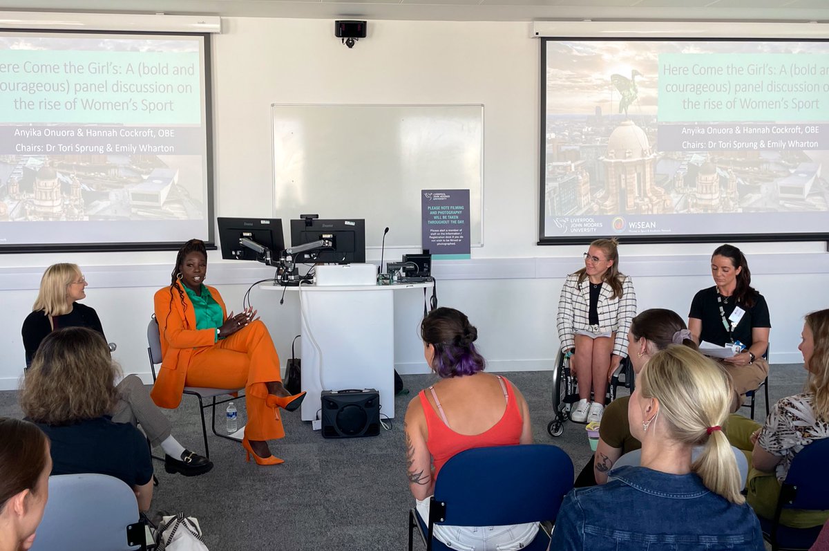 The best way to start a <a href="/WISE_AN/">WISEAN</a> conference. 

Can we also take a moment to appreciate <a href="/annyonuora/">Anyika Onuora</a> outfit game.

#bold #courageous #womeninsport