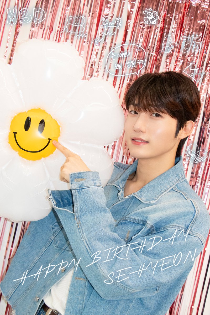 dkz_dy's tweet photo. #HAPPY_SEHYEON_DAY 🐰🎂

#DKZ #디케이지
#세현 #SEHYEON https://t.co/pXaAgpOZni