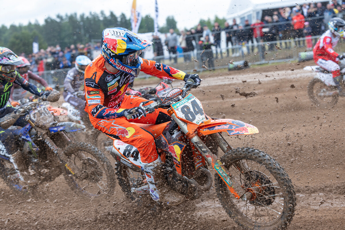 Jeffrey Herlings moet langer toekijken, Tsjechie, Belgie en de Finse GP zal hij ook moeten missen. #TheHoleshotAward - 🇳🇱 Account is #PoweredbyKEMCO #Letsdropthegate #Thisismoto #TheMotocrossAccount #TheMXInsidernl #Motocross