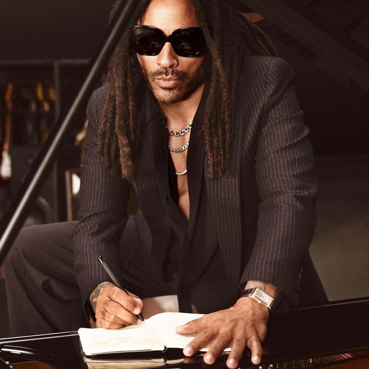 JEWELRESOURCES's tweet image. Join us on a journey of elegance and artistry as we unveil the latest jewellery trade resources blog post. Introducing the sensational Lenny Kravitz, the new Global Ambassador for Jaeger-LeCoultre.. 💎🎸 #JaegerLeCoultre #LennyKravitz #GlobalAmbassador #TimelessSophistication