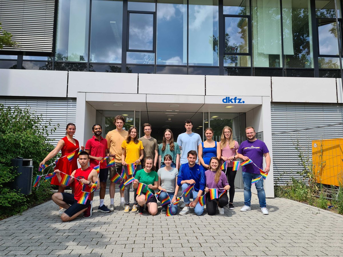 Diversity is key! We, at the Platten Lab are proud of our diversity and enthusiastically advocate a supportive and inclusive research environment. #lgbtqinstem #diversity #pride