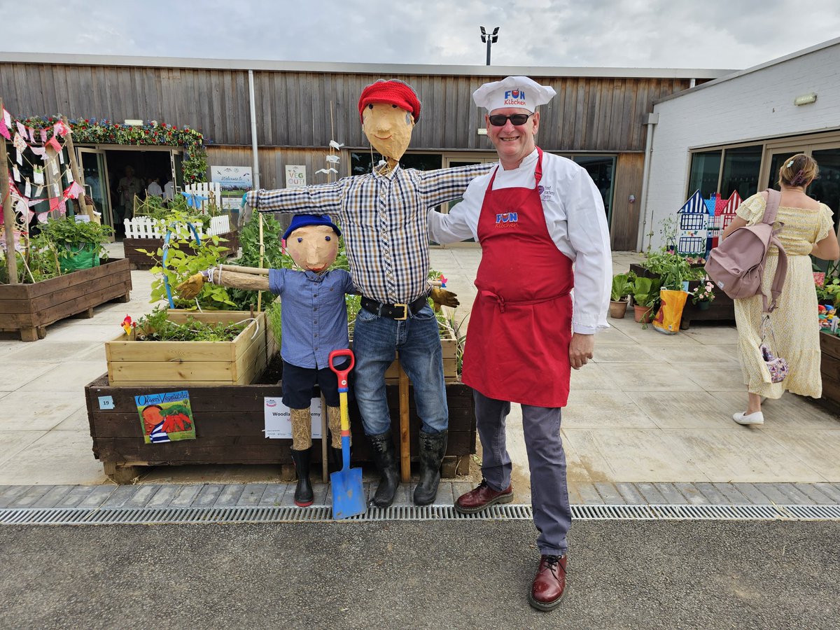 All set for another Fab, Foodie day @lincsshow with @LASEducation #schoolschallenge23