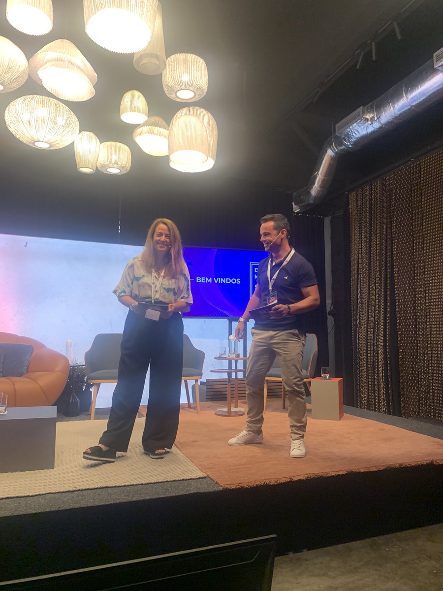 PepeCerezo's tweet photo. Da comienzo el primer #ProgrammaticMorning en Portugal. Lleno absoluto! https://t.co/vXgypHIXHP