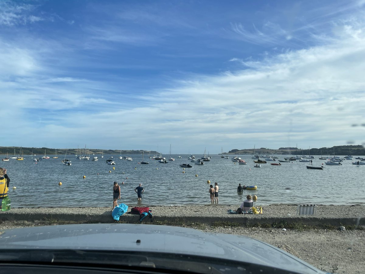 CornwallHand's tweet image. Hand therapists- come &amp;amp; work in sunny Cornwall. We have two band 8 Advanced Hand Therapy Practitioner posts on nhs jobs right now. One elective, one trauma. Join our busy but friendly unit.