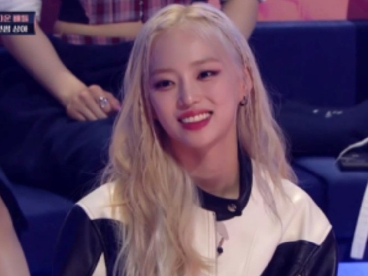 jangyeeunglobal's tweet image. 「📰」 "Singer Yeeun (Jang Yeeun) created a legendary stage with her intense performance."

naver.me/xYTAbono

#YEEUN #장예은 #예은 @superbellcom #퀸덤퍼즐 #QUEENDOMPUZZLE #퀸덤