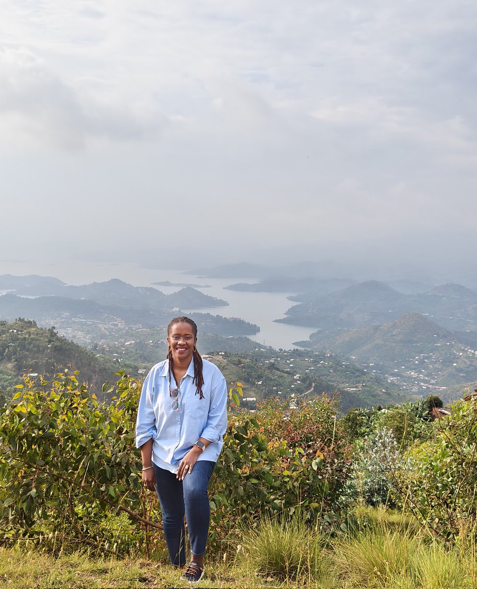 Look at this beautiful country. #VisitRwanda 🇷🇼