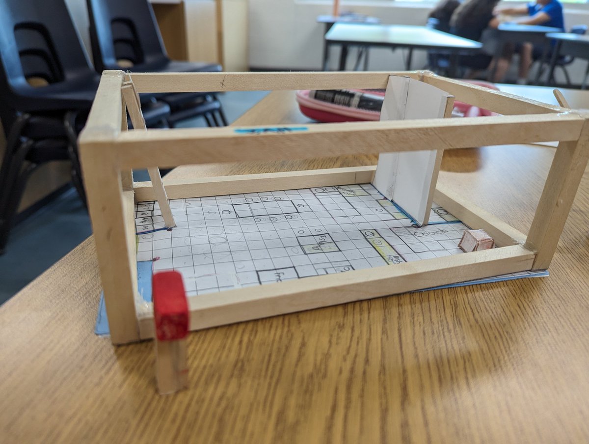 Always love collaborating with Mrs. Lundy and having both of our classes work together. Check out this awesome awesome tiny house 🏠