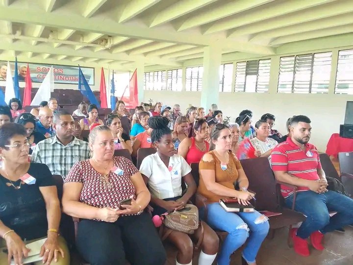 MirbelisT's tweet photo. Con temas como el TPI y  el trabajo científico inicia la reunión preparatoria para el curso:2023-24 #LatirAvileño   #Educación @MasielyRodrgue1 @MtnezIc @DamaraPrezGmez1 @CalderonPineiro https://t.co/FA5IuiToBA