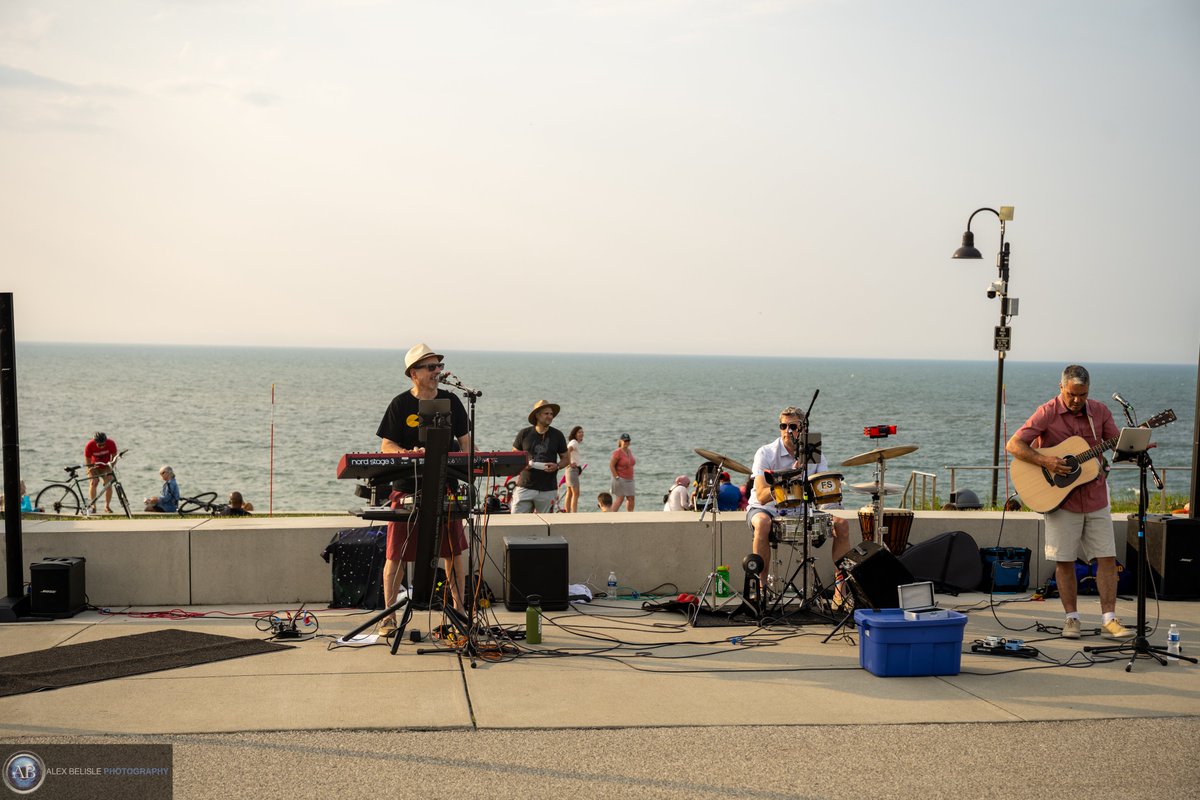FacesLakewoodOH's tweet photo. Summer Solstice celebration in Lakewood Park. https://t.co/NAcl8PEsBu @LakewoodOhio #Solstice2023 #solsticesteps https://t.co/e5yIHKDACb