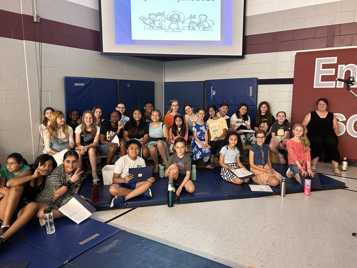 StAFrench's tweet photo. Merci Mme Lemmo, Mme Beneteau and as always our amazing choir for leading our end of the year mass. A beautiful celebration to finish our school year! ❤️ https://t.co/BLMUy8kGYY