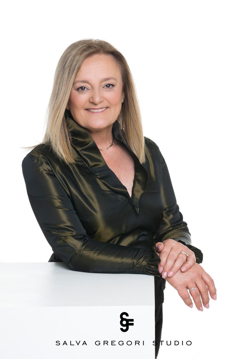 L’enhorabona a Gloria Fernández Catalá, Padrina de la Setmana Santa Gandia 2024.

<a href="/SemanaSantaGND/">Semana Santa Gandia</a> <a href="/SantaFazGandia/">Hdad. Santa Faz</a> 

📸 <a href="/SalvaGregori/">Salva Gregori</a>