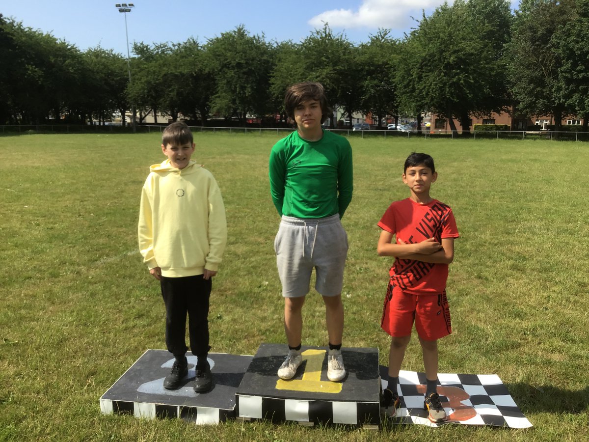 So much fun at our sports day. Here are some winners @Pill_Primary #pillsportsday