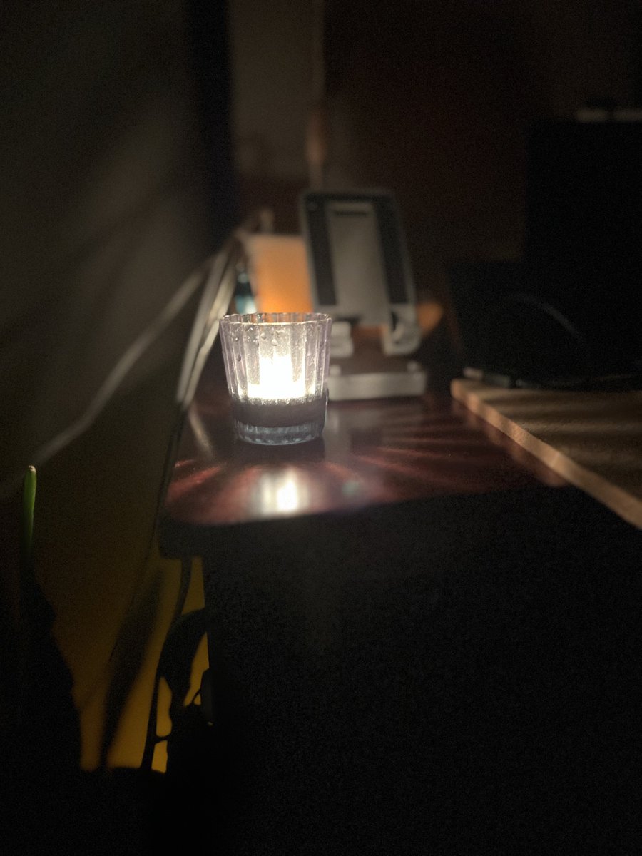 Amakusa_Bun's tweet photo. ❶夏至のキャンドルナイト
❷趣味はもっぱら散歩です。
❸熊本のお土産をいただきました♪
❹夜ごはんのサラダはレタス&トマト&ヘンプシード&ピエトロドレッシング🥗でした。
#ピエトロドレッシング #ヘンプシード #麻の実 #麻活 #ヘルシーはおいしー #散歩 #hempkitchen #ヘンプキッチン #キャンドルナイト #夏至 #氣🕯️