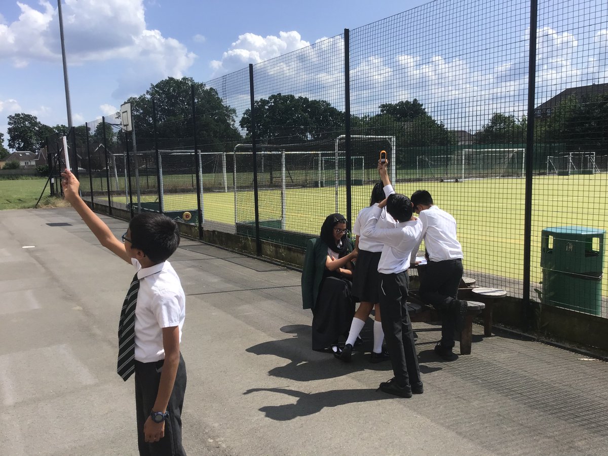 LangleyGSGeog's tweet photo. A great day to go searching for microclimates around the school site. Year 7 geographers working hard and enjoying the sunshine! https://t.co/HqQqioInwd