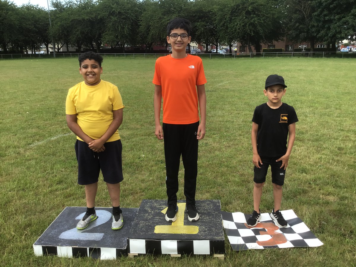 PillYear6's tweet photo. Do we have some podium posers in this set of winners? @Pill_Primary #pillsportsday https://t.co/NpsWkYsJfS