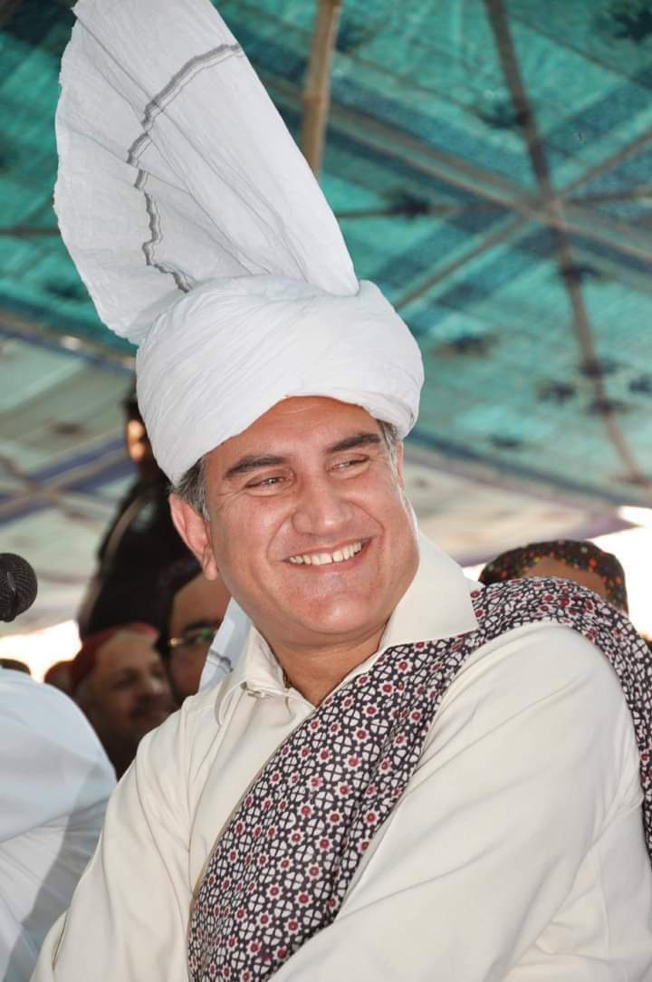 RahimoonAltafN's tweet photo. Happy birthday Qibla Sain 
@SMQureshiPTI https://t.co/CZUqdJvvjZ