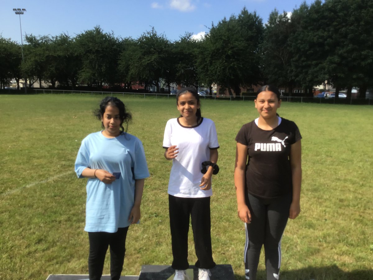 PillYear6's tweet photo. Our final set of winners @Pill_Primary #pillsportsday https://t.co/qqddJPZKZ6