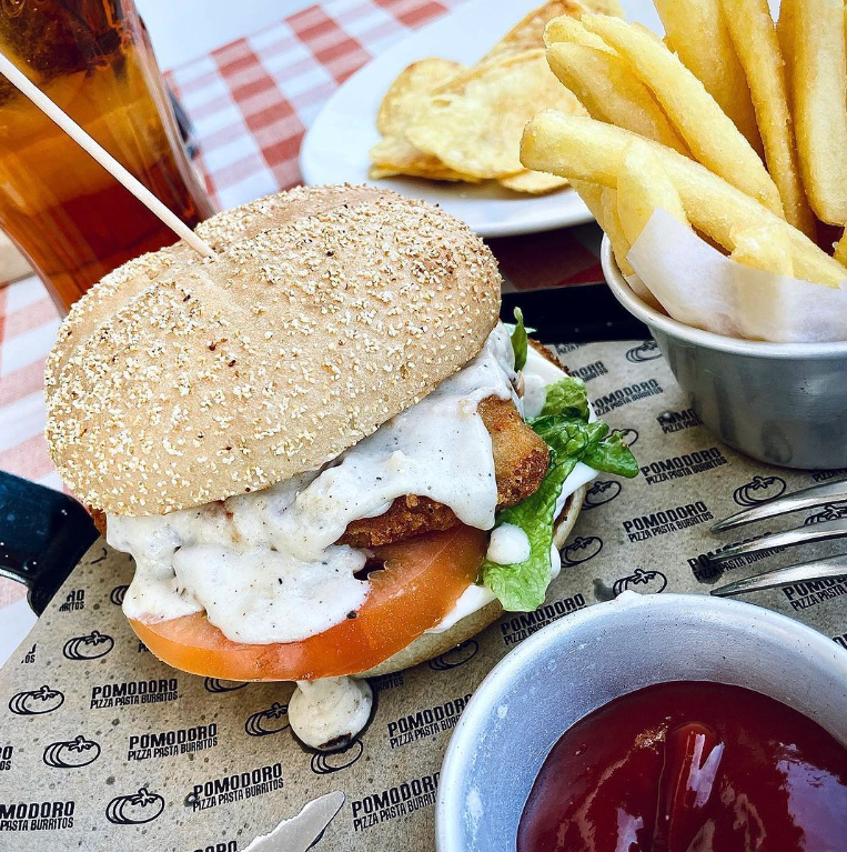 ¿Qué plan tienes para este domingo? 🌮🍕🍔🍿🎬 <a href="/Pomodoro_es/">POMODORO</a>

#Holea #Holeade10 #Pomodoro #HoleaHuelva #Huelva