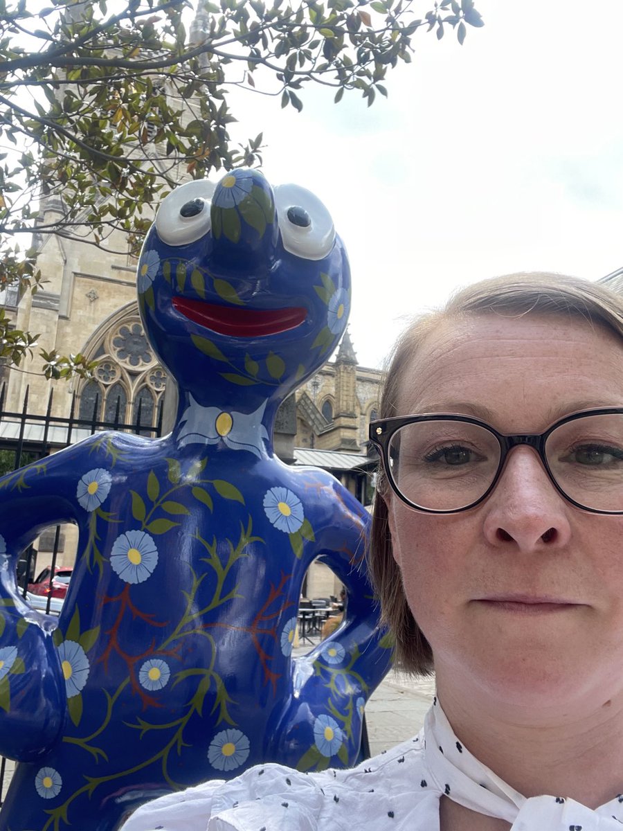 Look who I met in #London! Loving these little fellas. There are 56 dotted around the place.