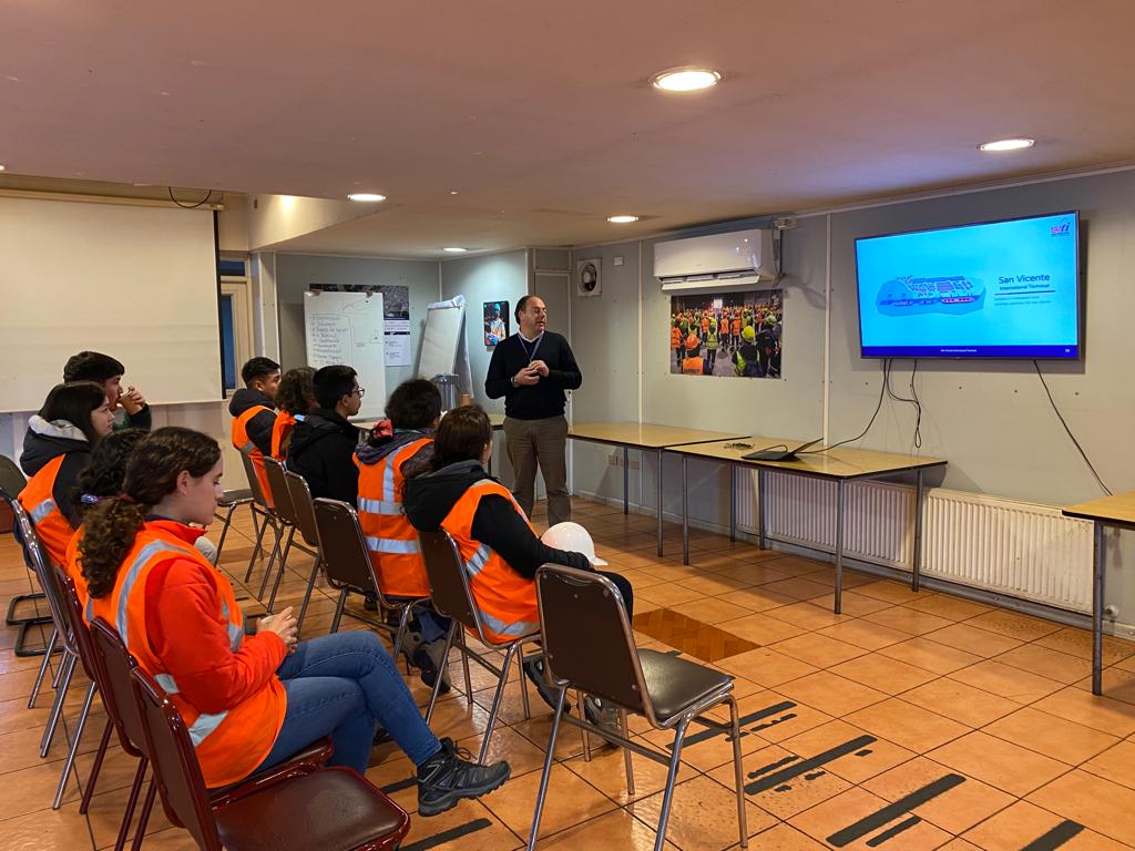 Puertos de Talcahuano tweet media