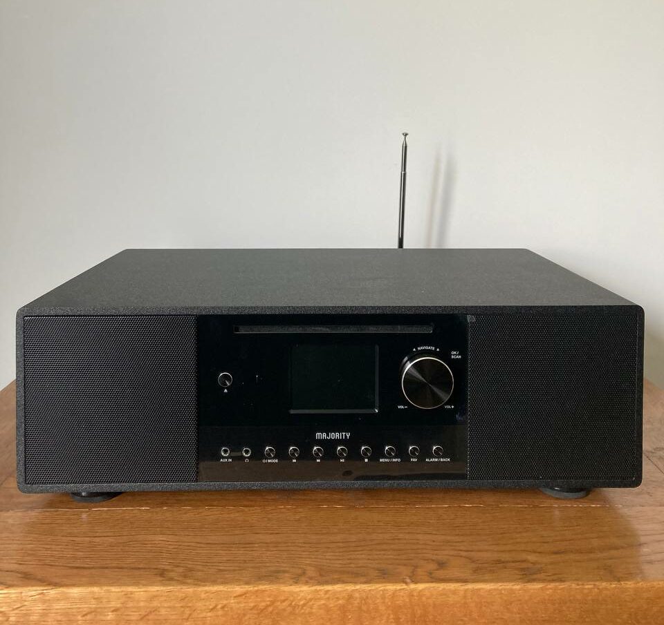MAJORITY QUADRIGA REVIEW- MAJORITY AUDIO ARE BACK THIS TIME WITH A MULTI-ABILITY MUSIC SYSTEM THAT SEEMS TO DO IT ALL, WE TAKE A LOOK AT THE INTRIGUING MAJORITY QUADRIGA MUSIC SYSTEM.

Full Review: buff.ly/46iQyy3 

<a href="/majorityaudio/">Majority</a> #musicsystem #podcastplayer #cdplayer