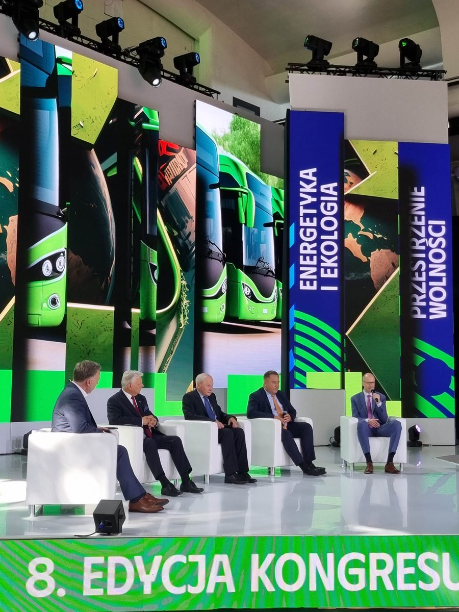 .<a href="/mareksuski/">Marek Suski</a>: Działamy na forum unijnym, sprzeciwiamy się szalonym pomysłom. Tylko #UE wyprowadza produkcję ze Starego Kontynentu. Proponowaliśmy zawieszenie systemu #ETS na czas wojny w Ukrainie #Kongres590