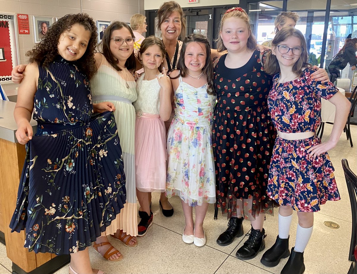 NAFCSchools's tweet photo. The 15th annual tea party at Mt. Tabor Elementary last month helped students learn and practice the skills needed for formal events.

Teacher Teshea Barbee said students did an excellent job practicing manners and being polite.

#NAFCSuccess https://t.co/pkVdFWK0vi