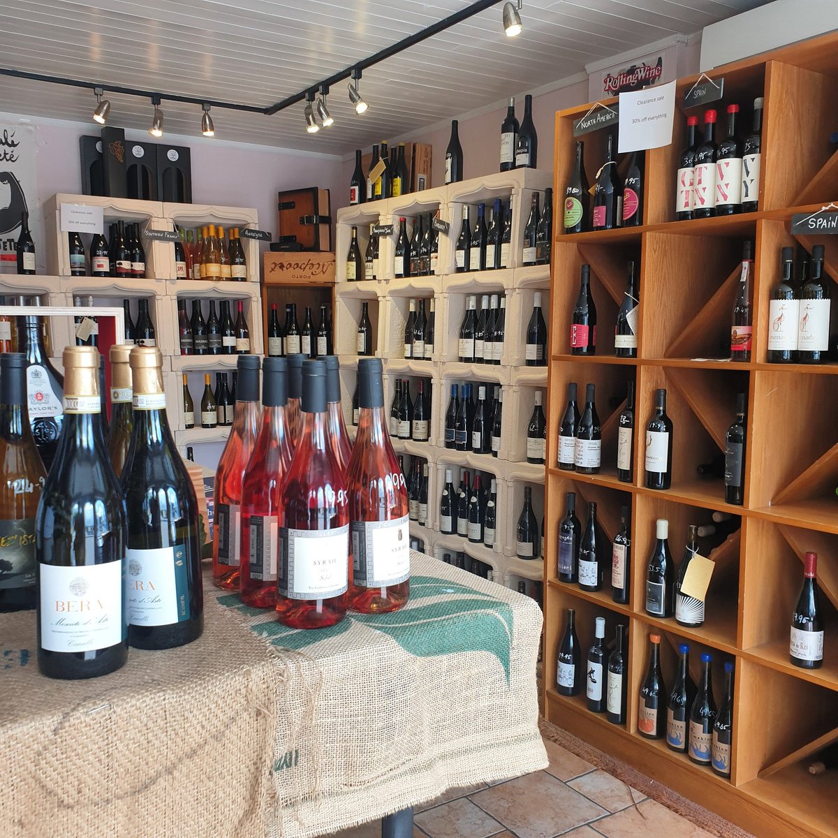 Last 3 days of our clearance sale on the Market Yard. Before we move our retail operation to online only. 11 to 3.30pm this Thursday, Friday and Saturday. (Wholesale to trade customers continues as usual) #bagabargain #winesale @lecaveau2
