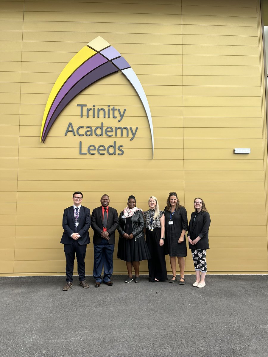 Thank you to @TrinityAcademyL for hosting @WhiteRoseEd and our visitors from Malawi Institute of Education today. We saw World Class teachers and amazing learning taking place. Another great day sharing and collaborating! @UKinMalawi @MinOfEducation
