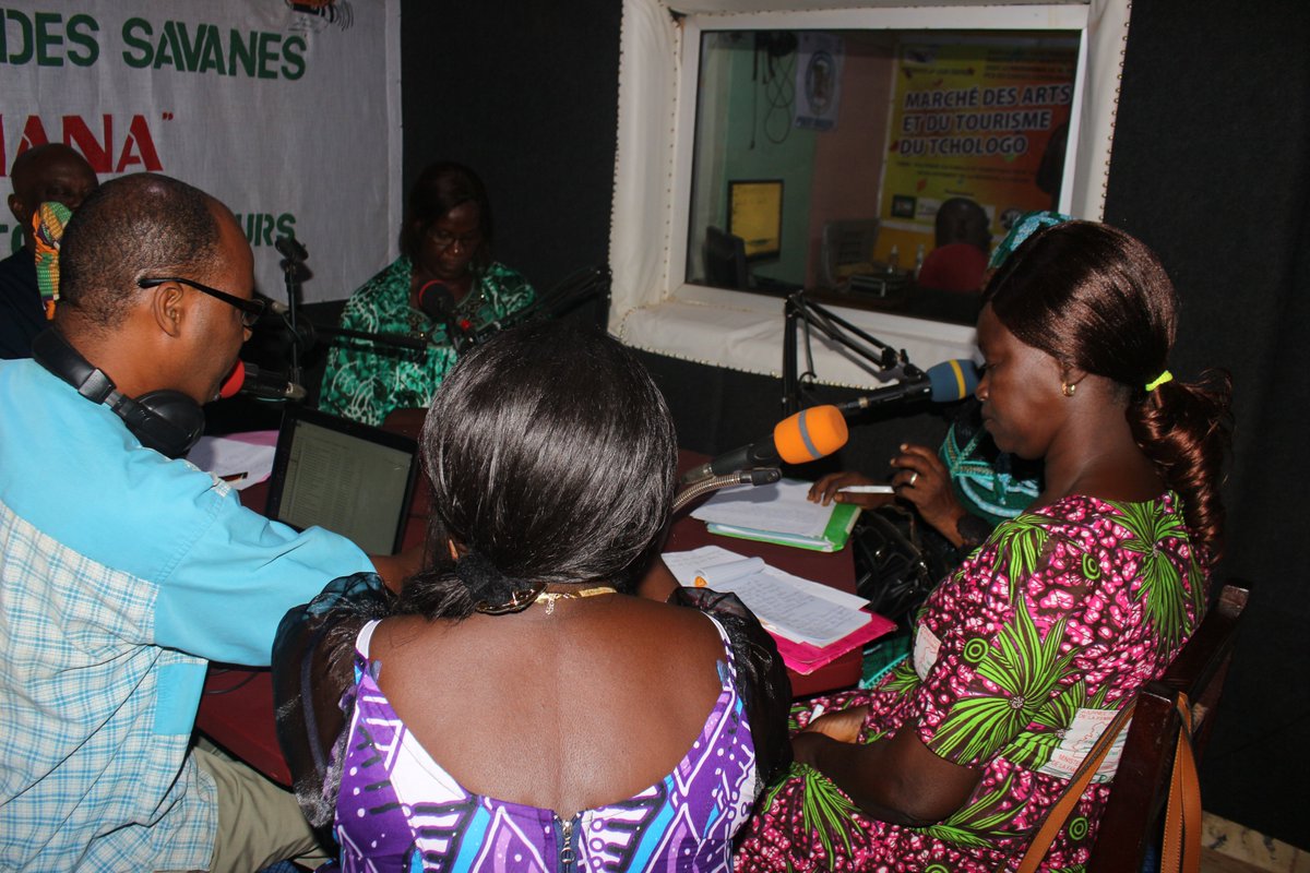 ACF_CI's tweet photo. LES FEMMES FACE AUX DECIDEURS POLITIQUES ]

Le mardi 20 juin 2023, nous avons organisé une émission radio dans le cadre de notre projet ACTFEMME, axée sur les conditions des femmes dans la région du Tchologo. L'objectif principal de cette émission était de mettre en lumière https://t.co/4wLJ1KapO7