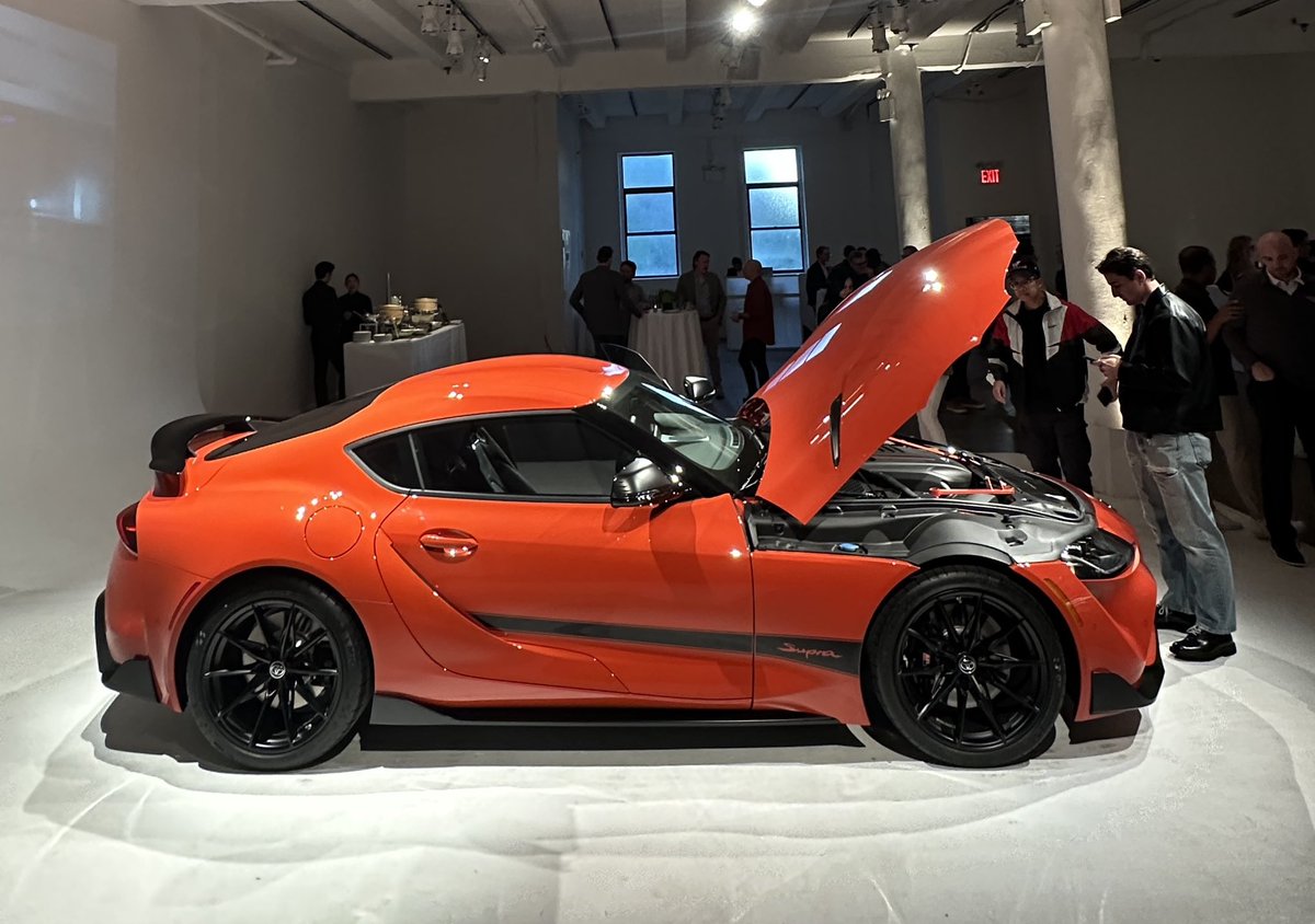 FredricAasbo's tweet image. The three new GR models that @toyotausa just announced:

45th Anniversary Edition GR Supra - a tribute to the MKIV Supra!

The GR86 Trueno Edition! 860 available in the US!

GR Corolla Circuit Edition in Blue Flame with forged carbon roof!

#TGRNA #TeamToyota #ToyotaPartner