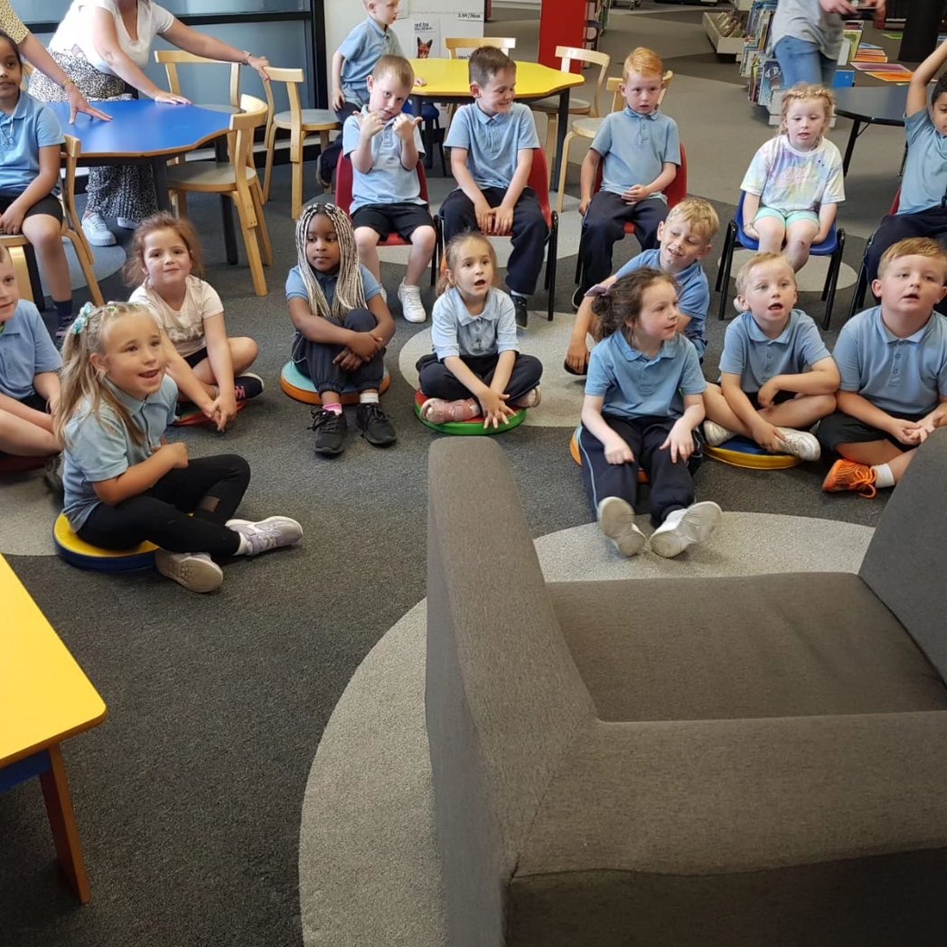 stmarysnsLK's tweet image. Junior Infants had a trip to @limklibraries today where we heard some lovely stories. We had so much fun and really enjoyed listening to the stories #Trip #LocalLibrary