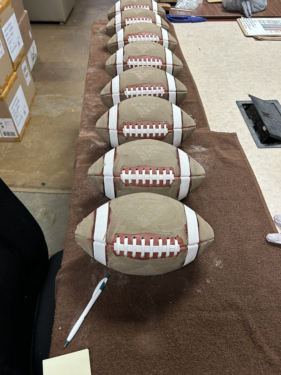 ULMEquipment's tweet photo. Mid summer Football Mudding Action. Keeping the boys ready at all times! #summerwork #boxszn #EQlife https://t.co/tgZ9wpkZKc