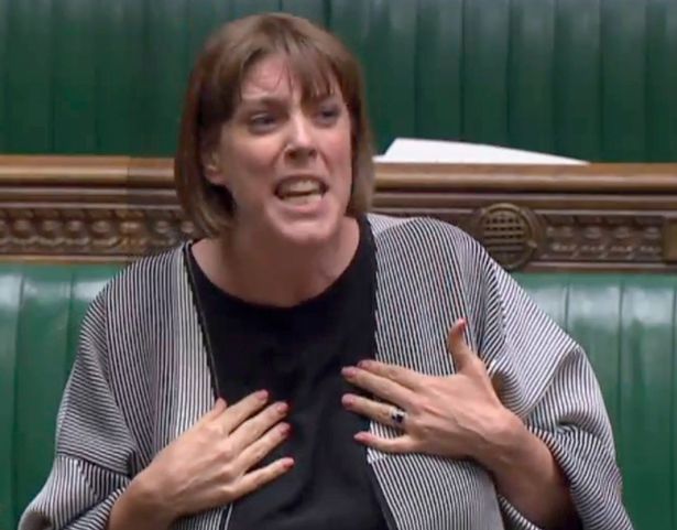 🇬🇧 Labour's Jess Phillips has a voice that can shatter toughened glass in different continents, an IQ of a peanut, doesn't understand democracy and is obsessed with Boris & cake #NeverLabour
⬇️ Has ambitions to be PM 🤣😂Ha ha🤣 on my😂 🇬🇧