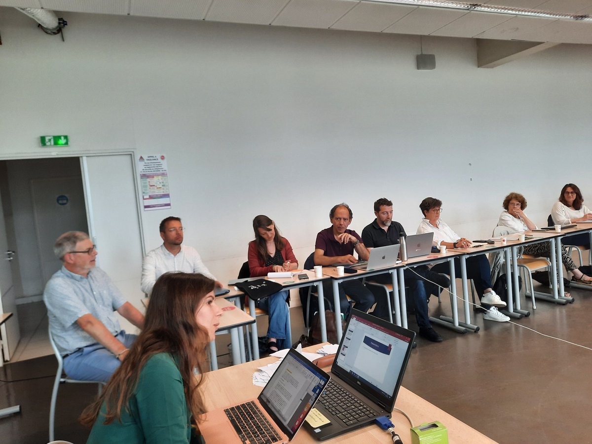 Laboratoire ÉMA (@ucp_laboema) on Twitter photo Ce 22 juin 2023, à #Gennevilliers (<a href="/UniversiteCergy/">CY Cergy Paris Université</a> / <a href="/InspeVersailles/">INSPÉ de l'académie de Versailles</a>), réunions du Conseil, puis de l'Assemblée générale avec l'accueil des nouveaux-elles collègues, Maïté Juan et Pierre Colin + salutations à Claire de Saint-Martin qui vient de soutenir son HDR Ce 22 juin 2023, à #Gennevilliers (<a href="/UniversiteCergy/">CY Cergy Paris Université</a> / <a href="/InspeVersailles/">INSPÉ de l'académie de Versailles</a>), réunions du Conseil, puis de l'Assemblée générale avec l'accueil des nouveaux-elles collègues, Maïté Juan et Pierre Colin + salutations à Claire de Saint-Martin qui vient de soutenir son HDR