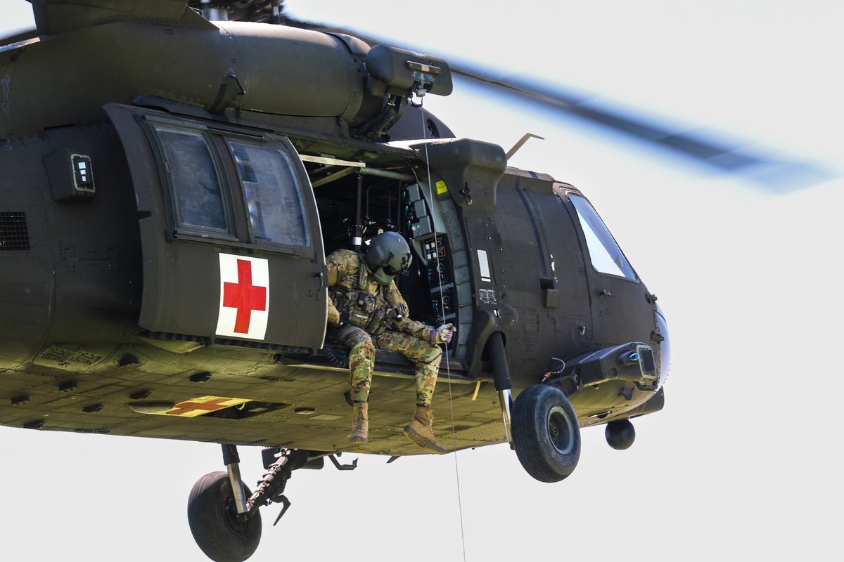 USArmyWHC's tweet photo. The #DefenderEurope exercise #SaberGuardian 23 might have wrapped, but there's still time to recognize great #training that took place of #MEDEVAC hoist operations during #HOSPEX, at the 512th Field Hospital in Mihail Kogalniceanu, Romania.
#Readiness @USArmyEURAF @USArmy https://t.co/dJcPcPzLfd
