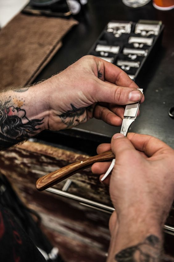 dapper_the_'s tweet photo. 💈 Welcome to The Dapper Den 💈 Gentlemen, it's time to indulge in the ultimate grooming experience. Step into The Dapper Den, where classic meets contemporary and sophistication meets style. O #TheDapperDen #GroomingMastery #RefinedElegance https://t.co/cDqr7xfNvu