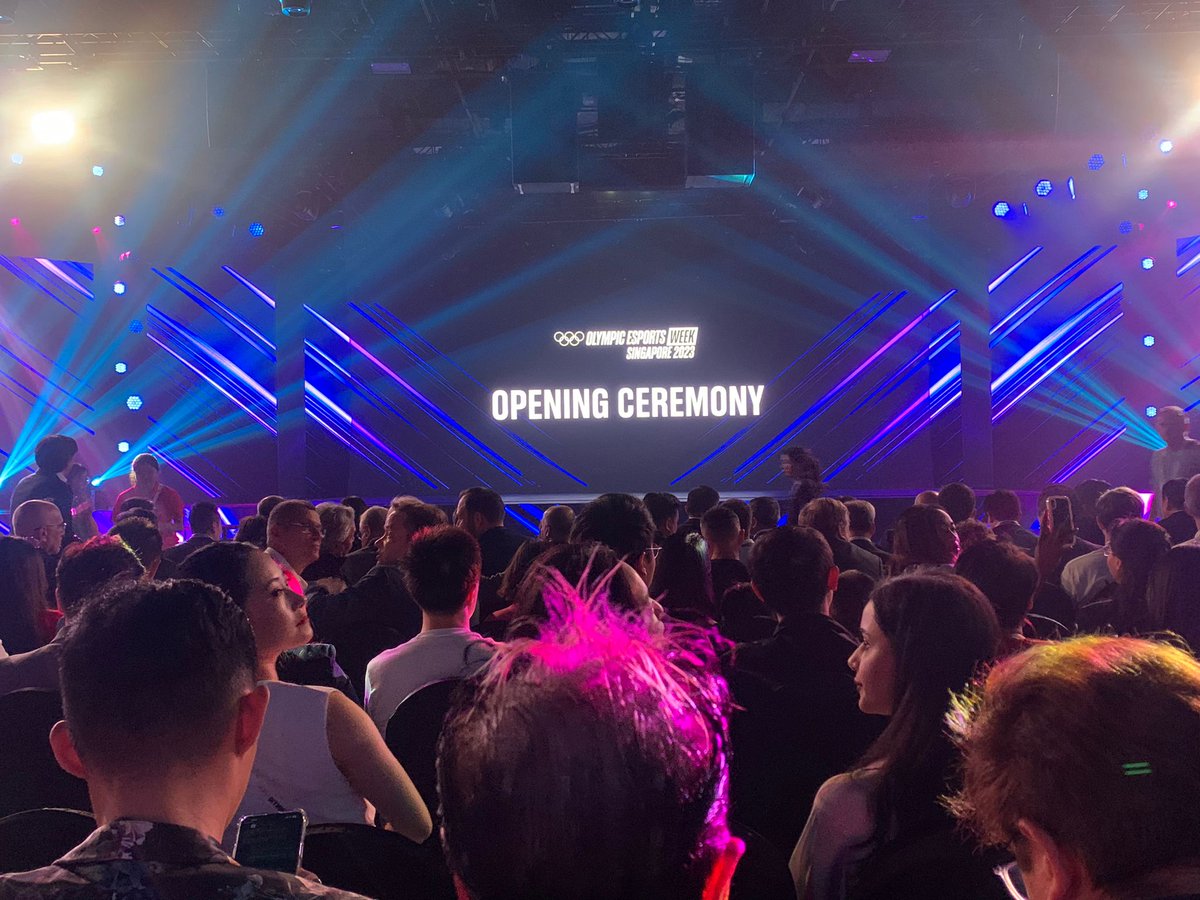 WBSCPresident's tweet photo. Thrilling and exciting to witness the opening ceremony of the #OlympicEsportsSeries in Singapore. I'm proud that the WBSC is among the leaders of a new era, thanks to eBASEBALL™ and our great partnership with @KONAMI @pawapuro_pro @Olympics #POWERPROS https://t.co/sblNOITVWx