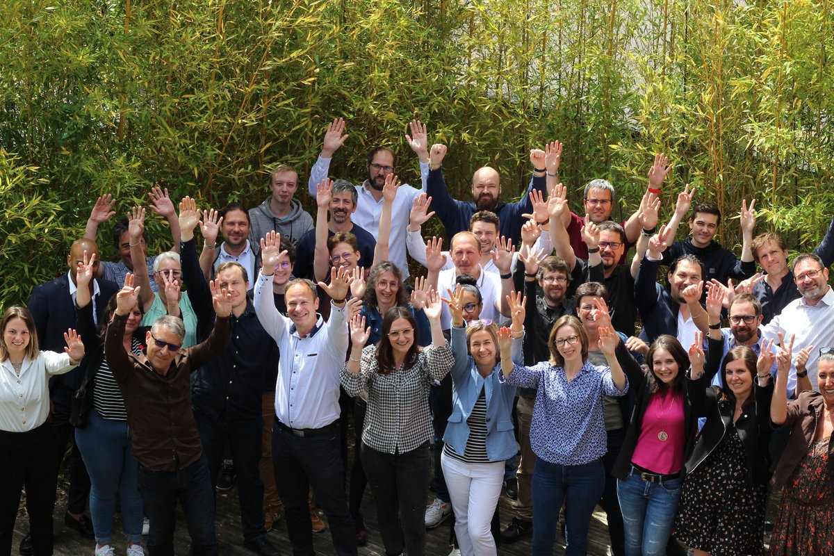 Web et Solutions (@webetsolutions) on Twitter photo Nous vous souhaitons de #bonnesvacances ! 🌞⛱️
Les équipes restent disponibles, à tour de rôle, pour vous accompagner dans vos #projets 😉 Nous vous souhaitons de #bonnesvacances ! 🌞⛱️
Les équipes restent disponibles, à tour de rôle, pour vous accompagner dans vos #projets 😉