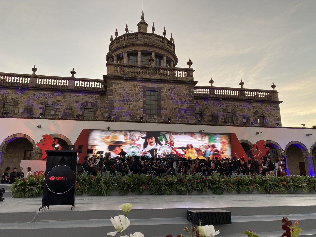 Carlos García de Alba tweet media