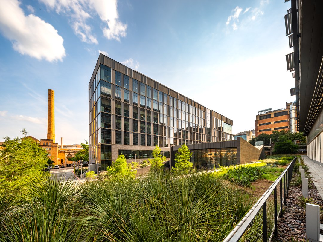 <a href="/CockrellSchool/">Texas Engineering</a>  continues to invest in the future with its new Thomas Energy Engineering Building as a future-forward hub where energy partners collab with students/faculty to solve complex energy problems.

A/E/C: #EnneadArchitects <a href="/JacobsConnects/">Jacobs</a> <a href="/BeckGroup/">The Beck Group</a> <a href="/WalterPMooreEng/">Walter P Moore</a>
