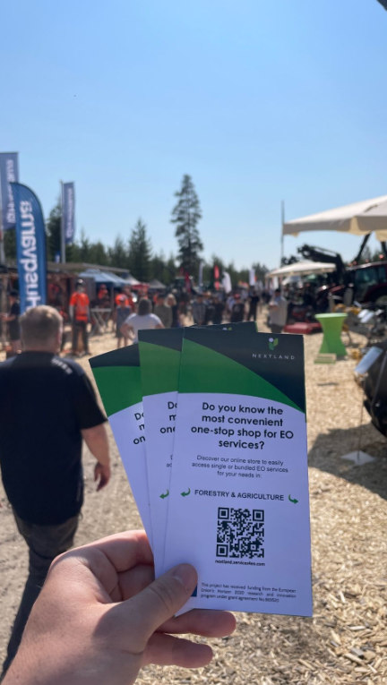 Throwback to #skogsnolia last week, #Sweden's largest #forestry fair! 🌲🇸🇪🤩

The #NextLand team enjoyed talking to forestry producers, researchers &amp; service providers to see how #EOservices can support #forestmanagement

Sebastian shared some highlights➡️linkedin.com/feed/update/ur…