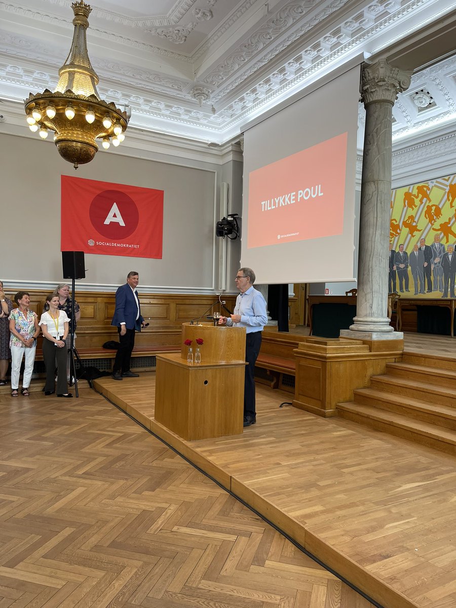 “Jeg kan ikke mærke de firs - jeg sover godt og spiser godt, og maven har det godt 😊” - Poul er heldigvis stadig i topform i en alder af 80 - mange tak for dig ❤️❤️ #dkpol