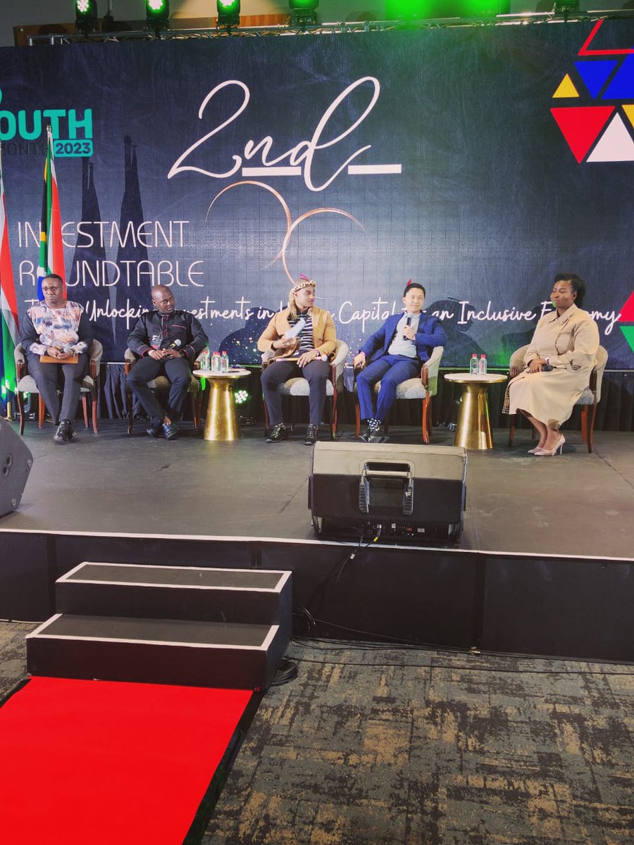 TheGGDA's tweet photo. @NYDARSA @GovernmentZA @PaulMashatile @ApphiaNyaa @ConcordWomen @DrIsatouTouray @AIDCgauteng @InnovHub @VisitConHill Panel with royal leaders presenting opportunities for investment in their communities, during the @NYDARSA #InvestmentRoundtable https://t.co/goqojEuol6