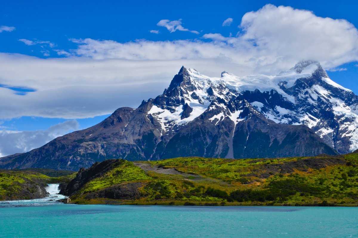 'Experience the enchanting wonders of Patagonia! 🏔️🌊 From glaciers to mountains, let us curate your tailor-made adventure. Contact us now and let the exploration begin! 📞✈️ #PatagoniaAdventure #ExplorePatagonia #NatureWanderlust #BucketListDestination'
