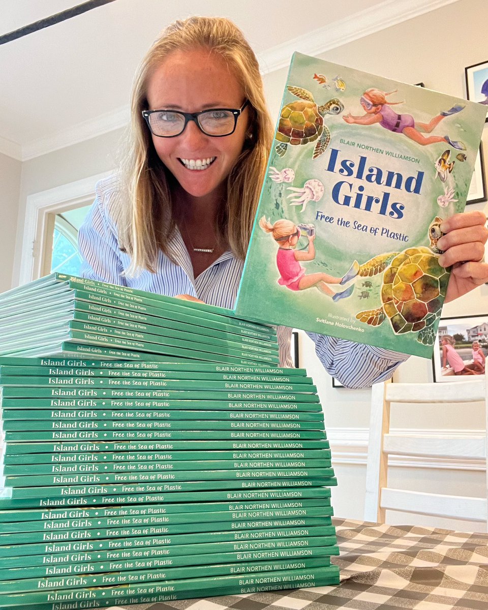 Just finished signing books for my school visit today! Reading and creative writing camps are the BEST and a dream for an author to attend 🤩💯

#books #libraries #saveourseas #plasticocean #kidlit #pb #mg #islandgirls #writingcommunity #publishing #authorvisit #coffee #marketing