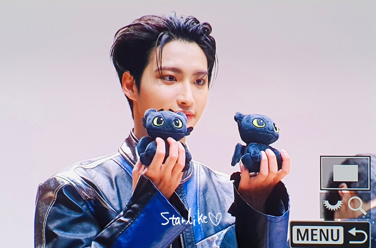 Starlike_SH's tweet photo. 230622 떵슬리스 
#ATEEZ #SEONGHWA #에이티즈 #성화 https://t.co/iruS3tsBY9